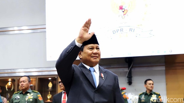 Prabowo Bakal Lanjutkan KUR