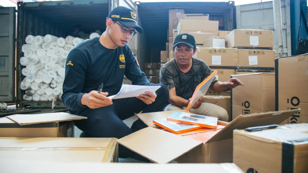 Barang Impor Bawaan Penumpang Dibatasi Bea Cukai, Jumlahnya Segini